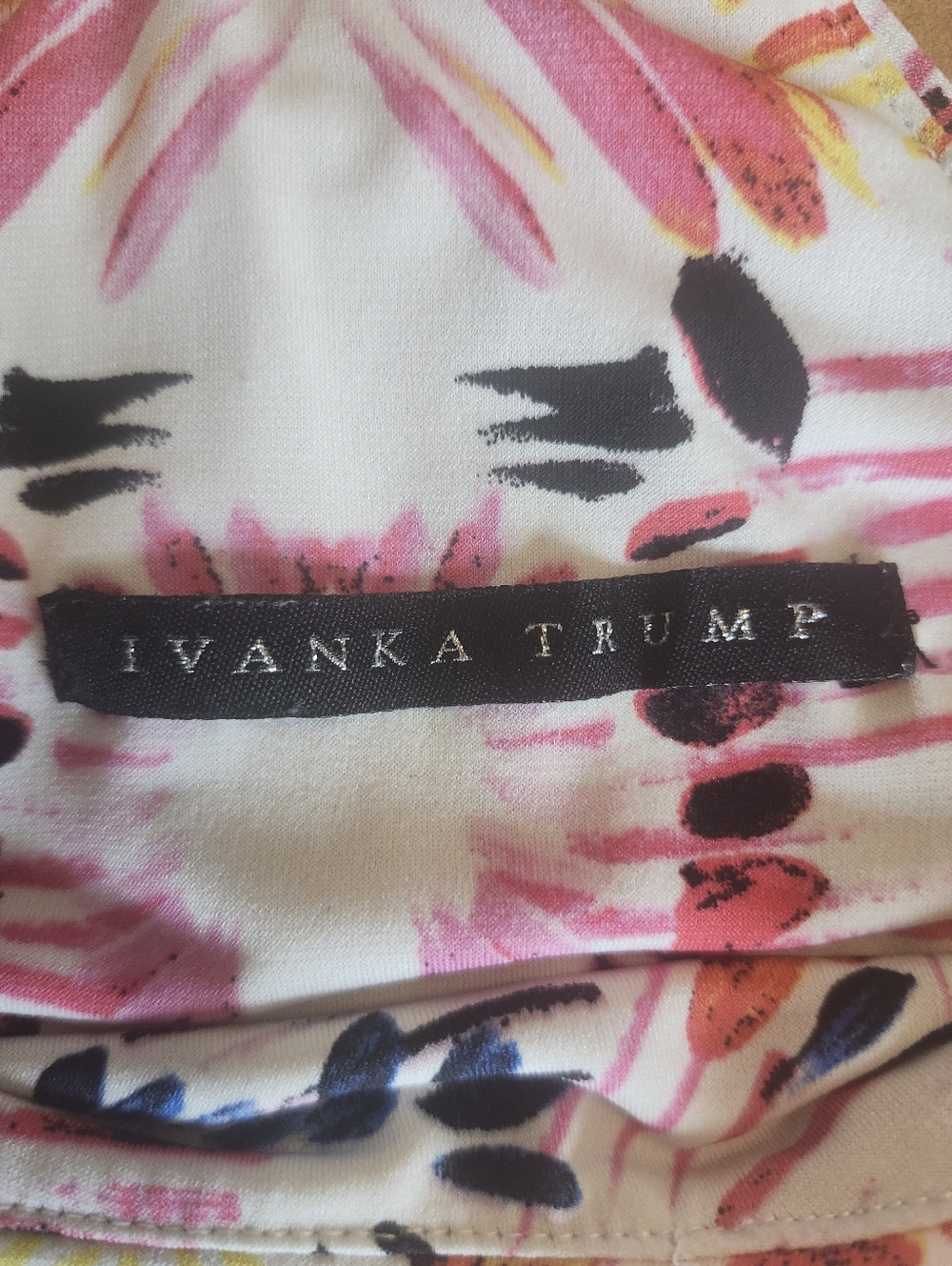 Ivanka Trump Razorback Halter Gold Ring Multicolor Abstract Print Maxi Dress S L - Picture 9 of 11